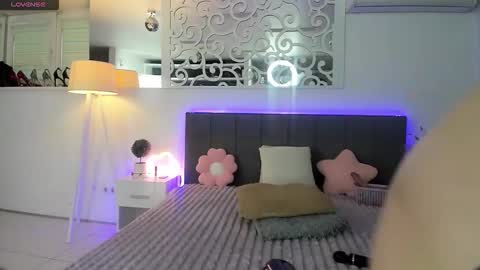 Snapshot of ashleyjonse chatting on November 24, 2025, 6:02 am AshleyJonse online show from November 24, 2025, 6:02 am