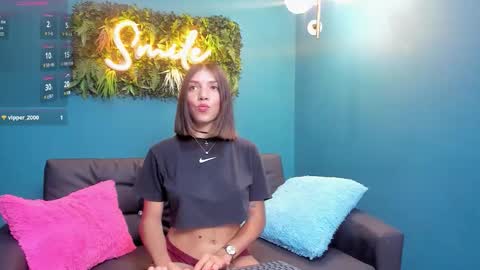 Snapshot of ashleymonrroe_ chatting on October 13, 2025, 7:36 pm Ashley Monroe online show from October 13, 2025, 7:36 pm