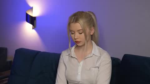 AshleyNiko online show from December 4, 2025, 5:43 pm