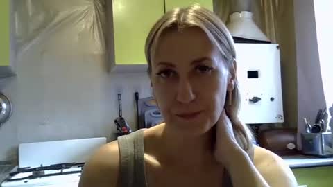 Snapshot of ashleyxhoney chatting on September 24, 2025, 6:17 am AshleyXHoney online show from September 24, 2025, 6:17 am
