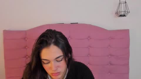 kylie online show from October 3, 2025, 2:52 am