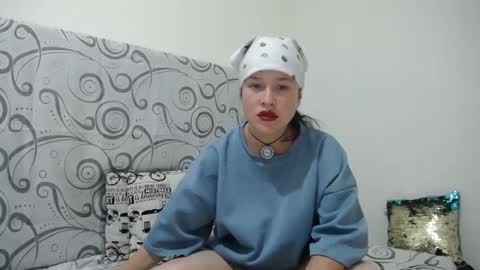 Snapshot of ashly_93 chatting on December 18, 2024, 4:09 am engel online show from December 18, 2024, 4:09 am