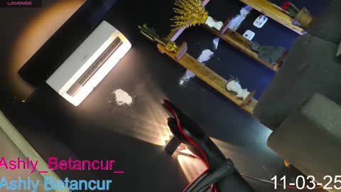 Ashly Betancur  online show from March 12, 2025, 1:36 am