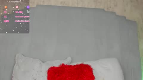 ashlye_white online show from September 28, 2025, 3:39 pm