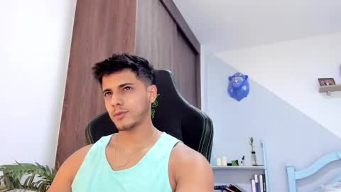 Snapshot of ashton_coleman_ chatting on December 23, 2024, 3:50 am my name real is camilo online show from December 23, 2024, 3:50 am