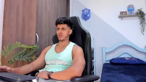 Snapshot of ashton_coleman_ chatting on January 14, 2025, 4:18 pm my name real is camilo online show from January 14, 2025, 4:18 pm