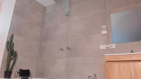 Snapshot of asia_25_ chatting on January 31, 2025, 5:51 am PAO online show from January 31, 2025, 5:51 am