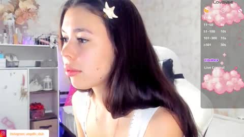 adeline online show from October 29, 2025, 11:34 am