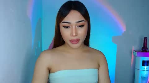 Snapshot of asian_caulix chatting on October 16, 2025, 11:22 am baby caulix online show from October 16, 2025, 11:22 am