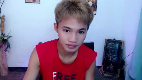 Snapshot of asian_lover05 chatting on September 15, 2025, 3:12 pm asian_lover05 online show from September 15, 2025, 3:12 pm