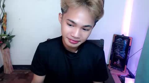 Snapshot of asian_lover05 chatting on September 27, 2025, 5:51 pm asian_lover05 online show from September 27, 2025, 5:51 pm