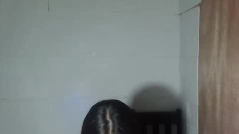 asian_nova online show from November 17, 2025, 3:51 pm