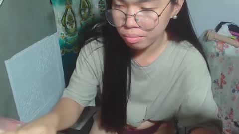 Snapshot of asian_rhean chatting on January 17, 2025, 12:31 pm Rhean online show from January 17, 2025, 12:31 pm
