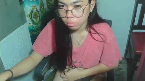 Snapshot of asian_rhean chatting on February 5, 2025, 6:56 am Rhean online show from February 5, 2025, 6:56 am