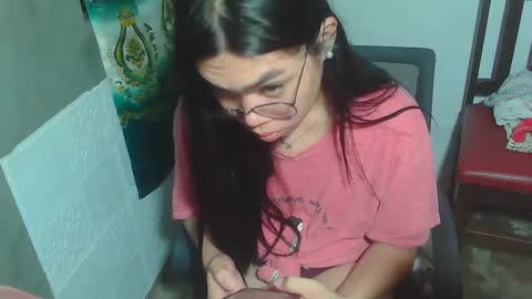 Snapshot of asian_rhean chatting on February 5, 2025, 7:53 pm Rhean online show from February 5, 2025, 7:53 pm