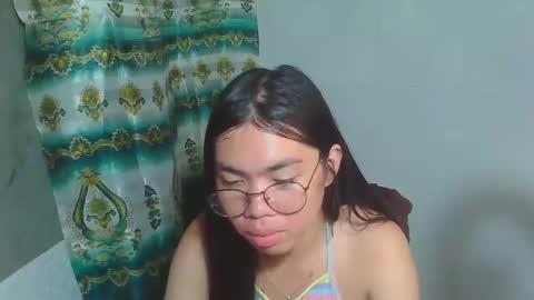 Snapshot of asian_rhean chatting on March 7, 2025, 8:22 pm Rhean online show from March 7, 2025, 8:22 pm