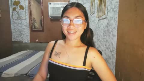 Rhean online show from November 7, 2025, 8:47 am