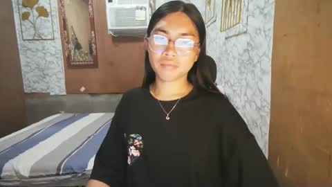 Rhean online show from November 13, 2025, 11:25 pm