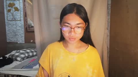 Rhean online show from November 30, 2025, 11:31 pm