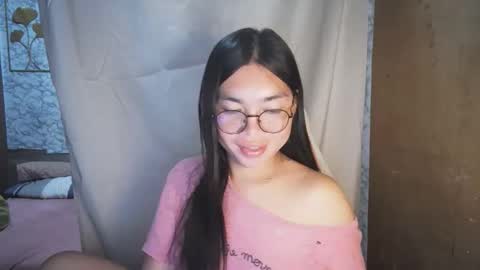 Rhean online show from December 14, 2025, 11:37 am