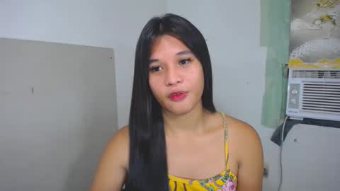 Snapshot of asian_yannie chatting on October 29, 2025, 7:04 pm Yan online show from October 29, 2025, 7:04 pm