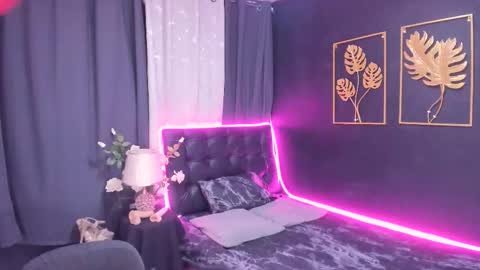 asianpetitefucker01 online show from November 18, 2025, 1:11 am