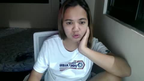 Snapshot of asianprettymay chatting on October 13, 2025, 1:55 pm asianprettymay online show from October 13, 2025, 1:55 pm