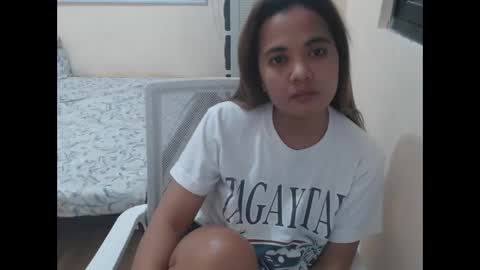 Snapshot of asianprettymay chatting on October 17, 2025, 4:20 pm asianprettymay online show from October 17, 2025, 4:20 pm