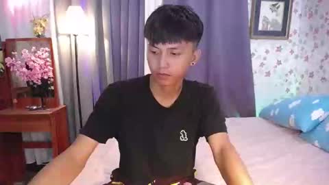 Snapshot of asiansmokeyxx chatting on January 8, 2025, 8:38 am prince online show from January 8, 2025, 8:38 am