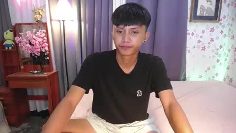 Snapshot of asiansmokeyxx chatting on January 9, 2025, 1:35 pm prince online show from January 9, 2025, 1:35 pm