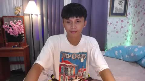 Snapshot of asiansmokeyxx chatting on January 26, 2025, 12:22 pm prince online show from January 26, 2025, 12:22 pm