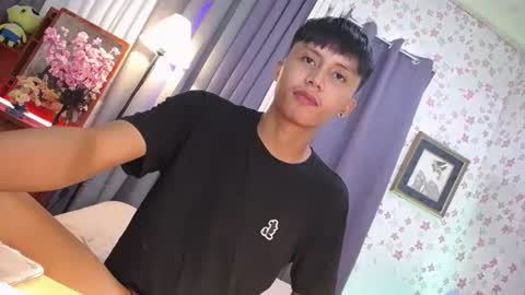 Snapshot of asiansmokeyxx chatting on February 7, 2025, 2:04 pm prince online show from February 7, 2025, 2:04 pm