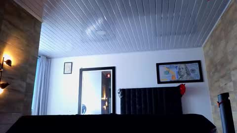 Snapshot of asmodeo_cox chatting on October 23, 2025, 12:59 pm Asmodeo - online show from October 23, 2025, 12:59 pm