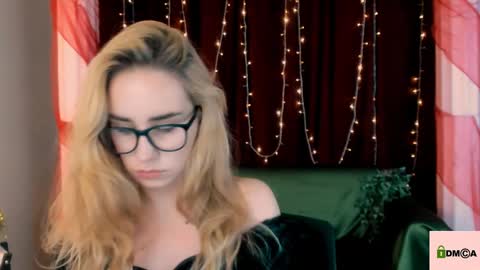 Snapshot of asol_muah chatting on December 8, 2024, 4:04 am Asol online show from December 8, 2024, 4:04 am