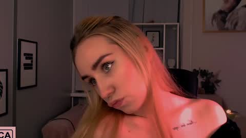 Snapshot of asol_muah chatting on December 29, 2024, 12:52 am Asol online show from December 29, 2024, 12:52 am