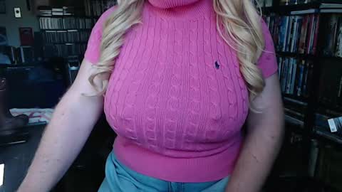 Aspen Vale online show from October 5, 2025, 7:12 pm