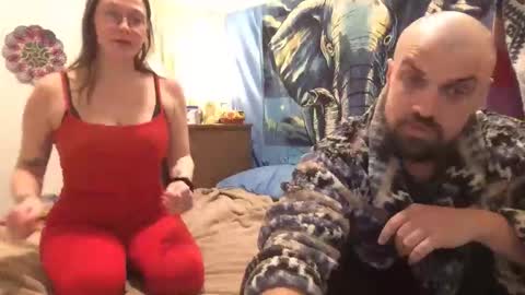 Snapshot of aspenandlink chatting on October 28, 2025, 6:28 am aspenandlink online show from October 28, 2025, 6:28 am