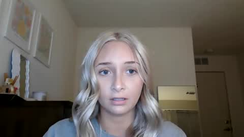 Aspen Aries online show from December 4, 2024, 1:14 am