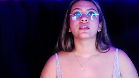 Snapshot of aspenruss chatting on September 19, 2025, 3:30 am online show from September 19, 2025, 3:30 am