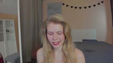 Sasha online show from December 16, 2025, 5:23 am