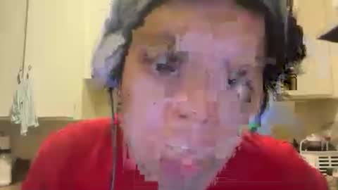 Snapshot of assert32 chatting on November 23, 2025, 1:27 am Patty online show from November 23, 2025, 1:27 am