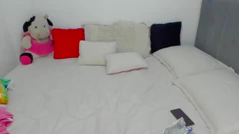 Snapshot of asshley_cute chatting on January 25, 2025, 11:11 pm instagramsoofiaa giraldo online show from January 25, 2025, 11:11 pm