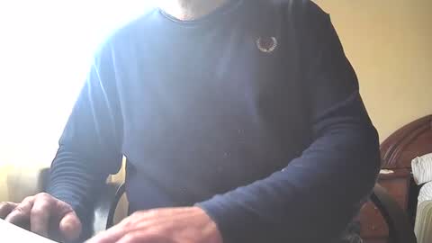 Snapshot of astelover chatting on January 2, 2025, 2:02 pm astelover online show from January 2, 2025, 2:02 pm