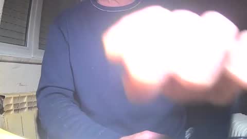 Snapshot of astelover chatting on January 2, 2025, 5:39 pm astelover online show from January 2, 2025, 5:39 pm