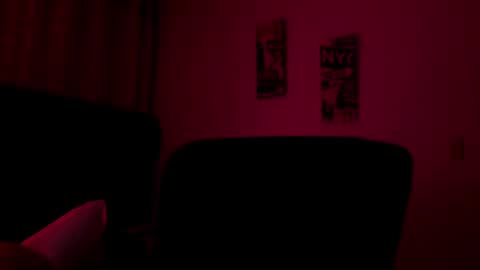 Snapshot of astonhills chatting on September 28, 2025, 1:33 am astonhills online show from September 28, 2025, 1:33 am