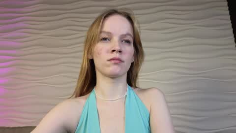 Snapshot of astra_lis chatting on December 8, 2024, 5:18 am Astra online show from December 8, 2024, 5:18 am