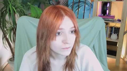 Snapshot of astra_lis chatting on October 19, 2025, 12:50 pm Astra online show from October 19, 2025, 12:50 pm