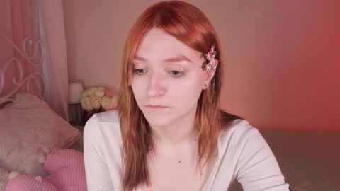 Snapshot of astra_lis chatting on October 21, 2025, 1:34 pm Astra online show from October 21, 2025, 1:34 pm