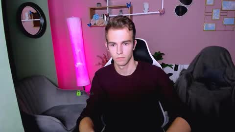 Snapshot of astren_villo chatting on November 28, 2025, 8:11 pm astren online show from November 28, 2025, 8:11 pm