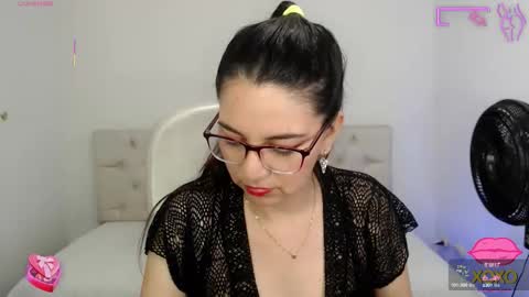 camila  online show from October 11, 2025, 3:39 am